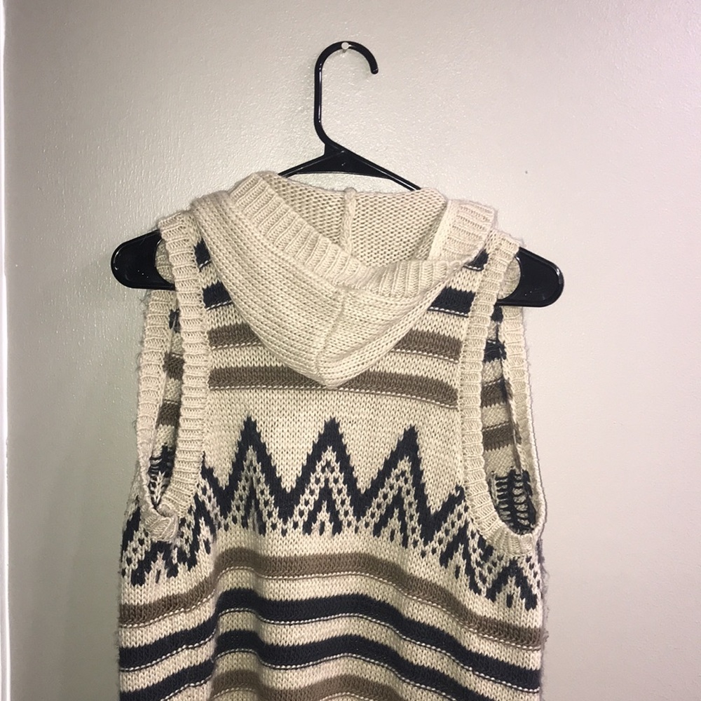 Maurices - Picture 8 of 8